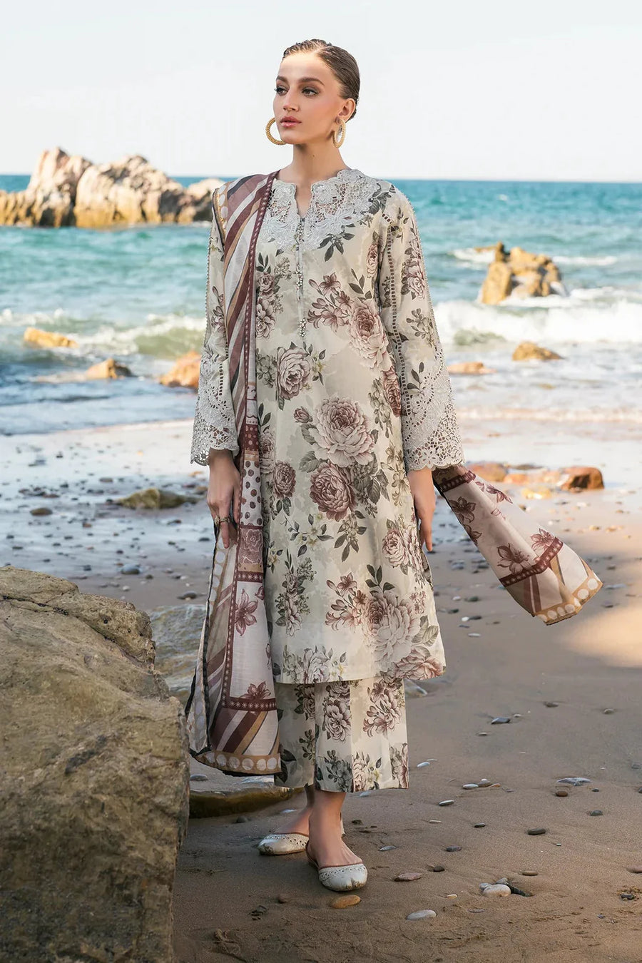 BAROUQE - 3PC USTITCHED KARANDI PRINTED SHIRT WITH KARANDI PRINTED DUPATTA AND TROUSER-12571