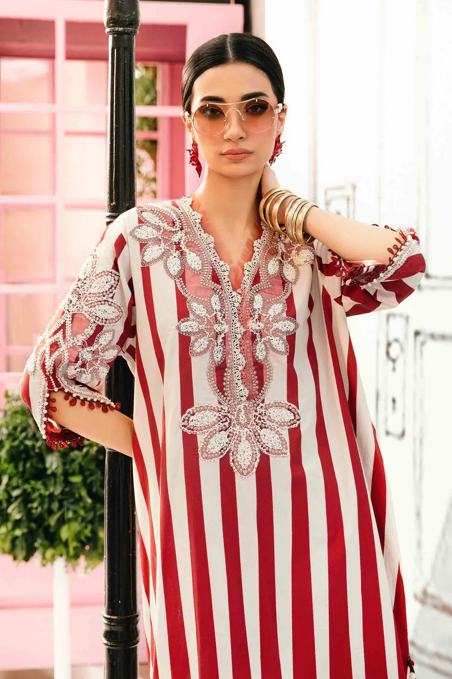 MARIA.B-3PC LAWN EMBROIDERED PRINTED SHIRT WITH CHIFFON PRINT DUPATTA AND PRINT TROUSER - NS 2526