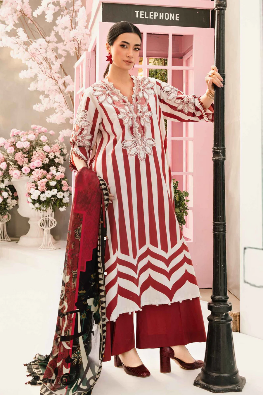 MARIA.B-3PC LAWN EMBROIDERED PRINTED SHIRT WITH CHIFFON PRINT DUPATTA AND PRINT TROUSER - NS 2526