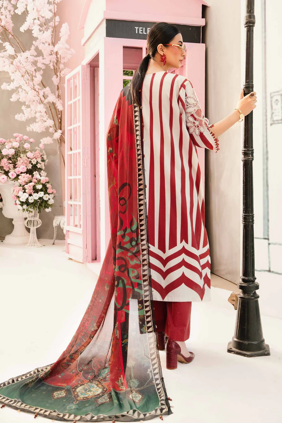 MARIA.B-3PC LAWN EMBROIDERED PRINTED SHIRT WITH CHIFFON PRINT DUPATTA AND PRINT TROUSER - NS 2526