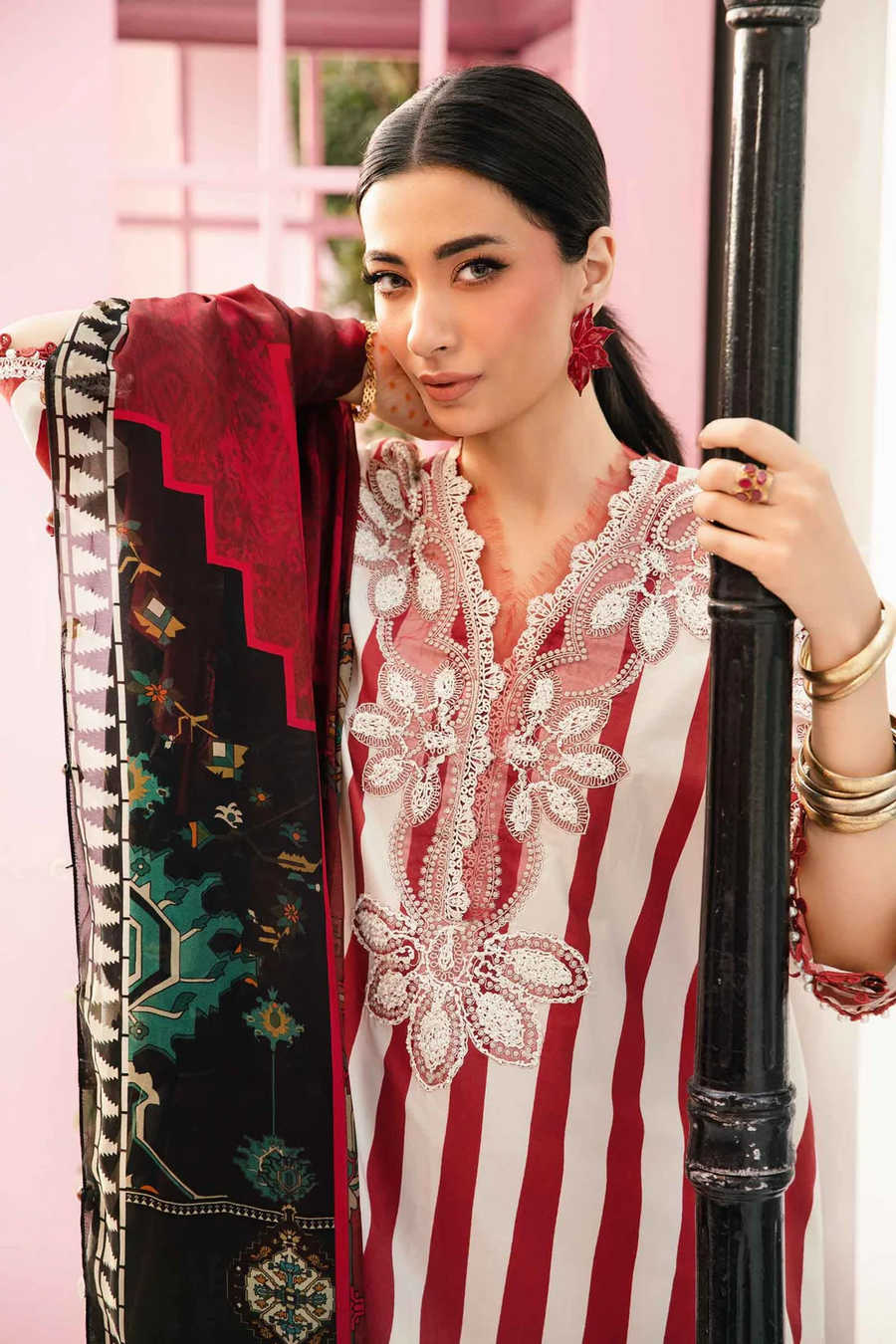 MARIA.B-3PC LAWN EMBROIDERED PRINTED SHIRT WITH CHIFFON PRINT DUPATTA AND PRINT TROUSER - NS 2526