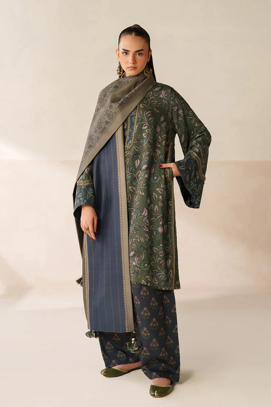 BAROQUE - 3PC USTITCHED VISCOSE PRINTED SHIRT WITH VISCOSE PRINTED DUPATTA AND TROUSER-12632