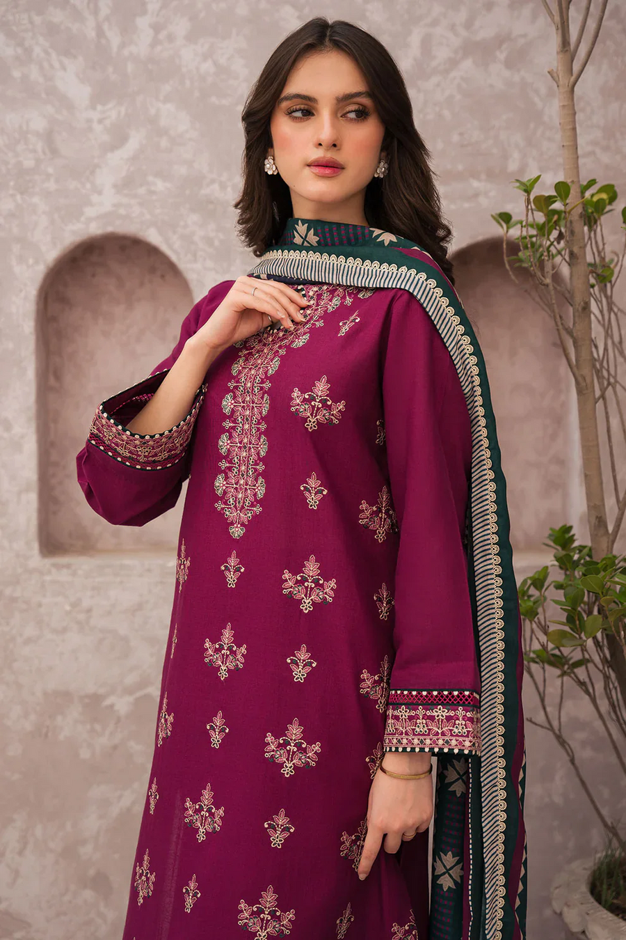 JAZMIN 3PC DHANAK EMBROIDERED SHIRT WITH COURTRAIWOOL PRINT SHAWL-4015