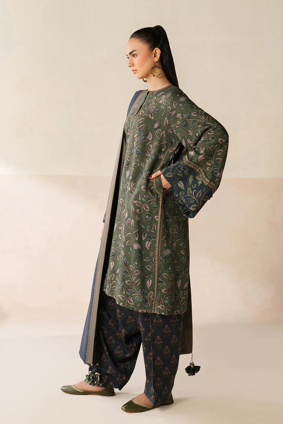 BAROQUE - 3PC USTITCHED VISCOSE PRINTED SHIRT WITH VISCOSE PRINTED DUPATTA AND TROUSER-12632