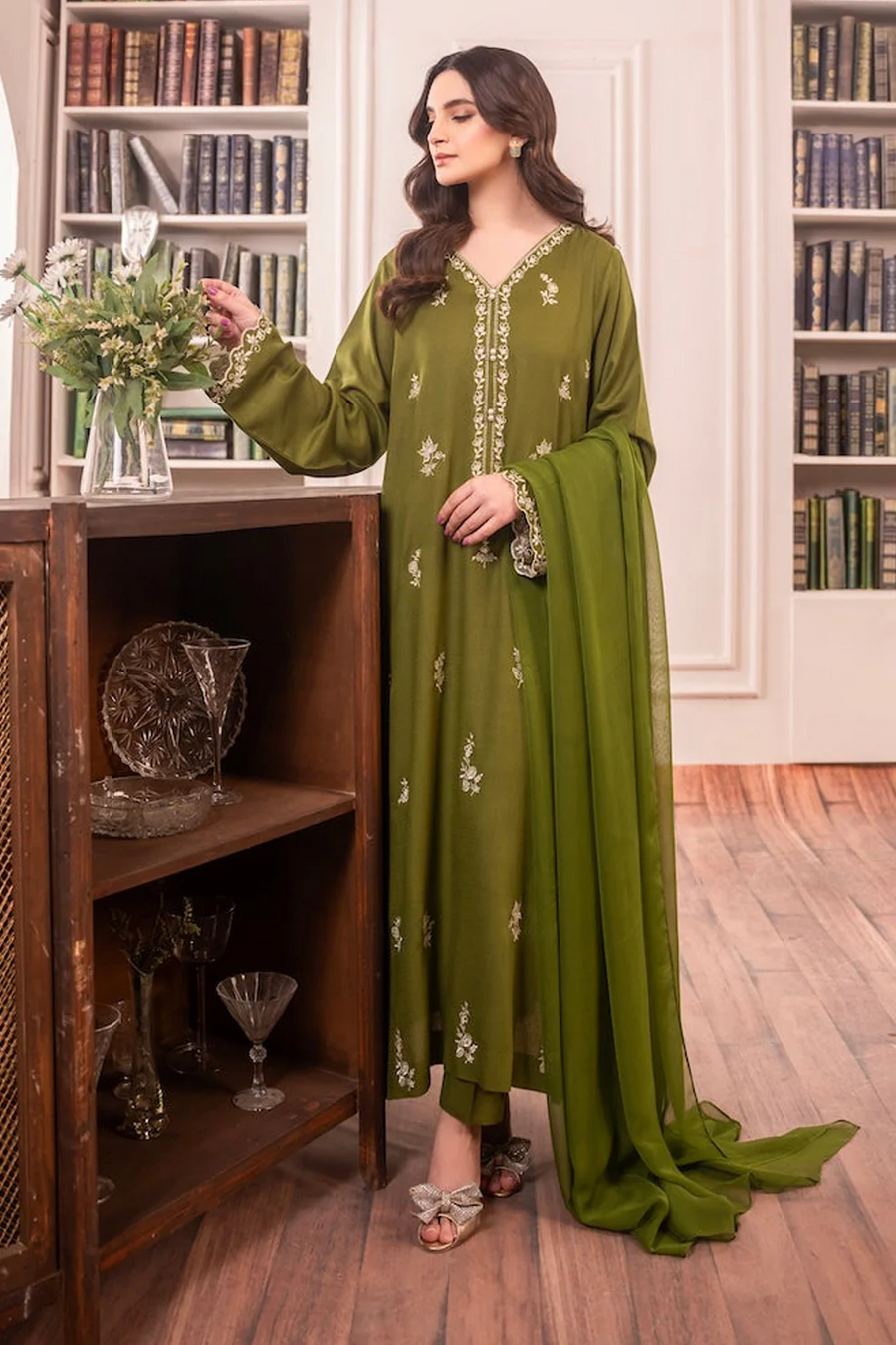 ASIM JOFA - 3PC UNSTITCHED LAWN EMBROIDERED SHIRT WITH BAMBER CHIFFON DUPATTA AND LAWN TROUSER - 3575