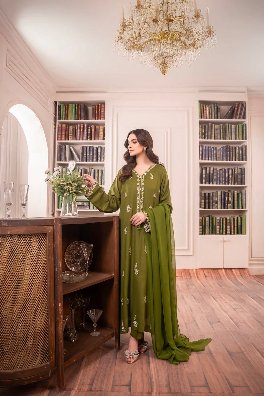 ASIM JOFA - 3PC UNSTITCHED LAWN EMBROIDERED SHIRT WITH BAMBER CHIFFON DUPATTA AND LAWN TROUSER - 3575