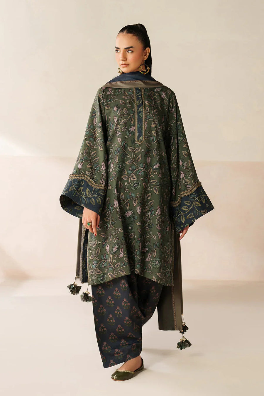 BAROQUE - 3PC USTITCHED VISCOSE PRINTED SHIRT WITH VISCOSE PRINTED DUPATTA AND TROUSER-12632