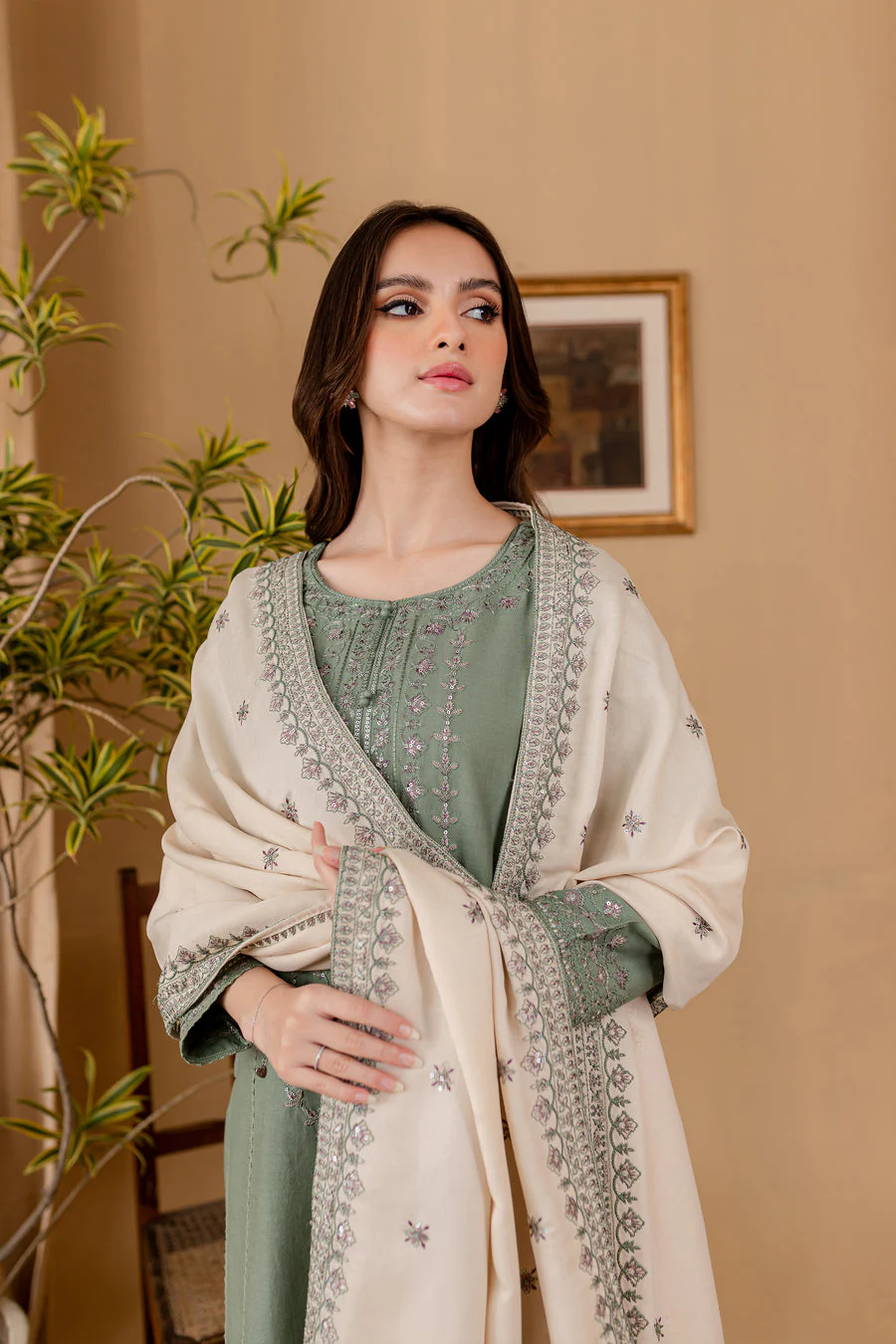 BATIK-3PC DHANAK EMBROIDERED SHIRT WITH DHANAK EMBROIDERED SHAWL AND TROUSER - 14011