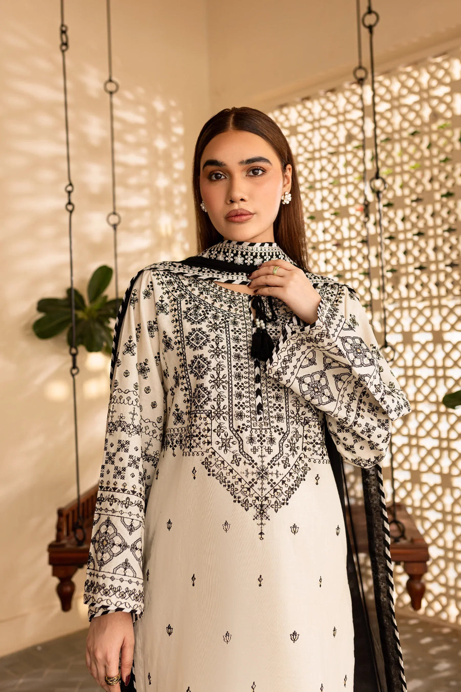 BATIK-3PC DHANAK EMBROIDERED SHIRT WITH CHIFFON EMBROIDERED DUPATTA AND EMB TROUSER-14104