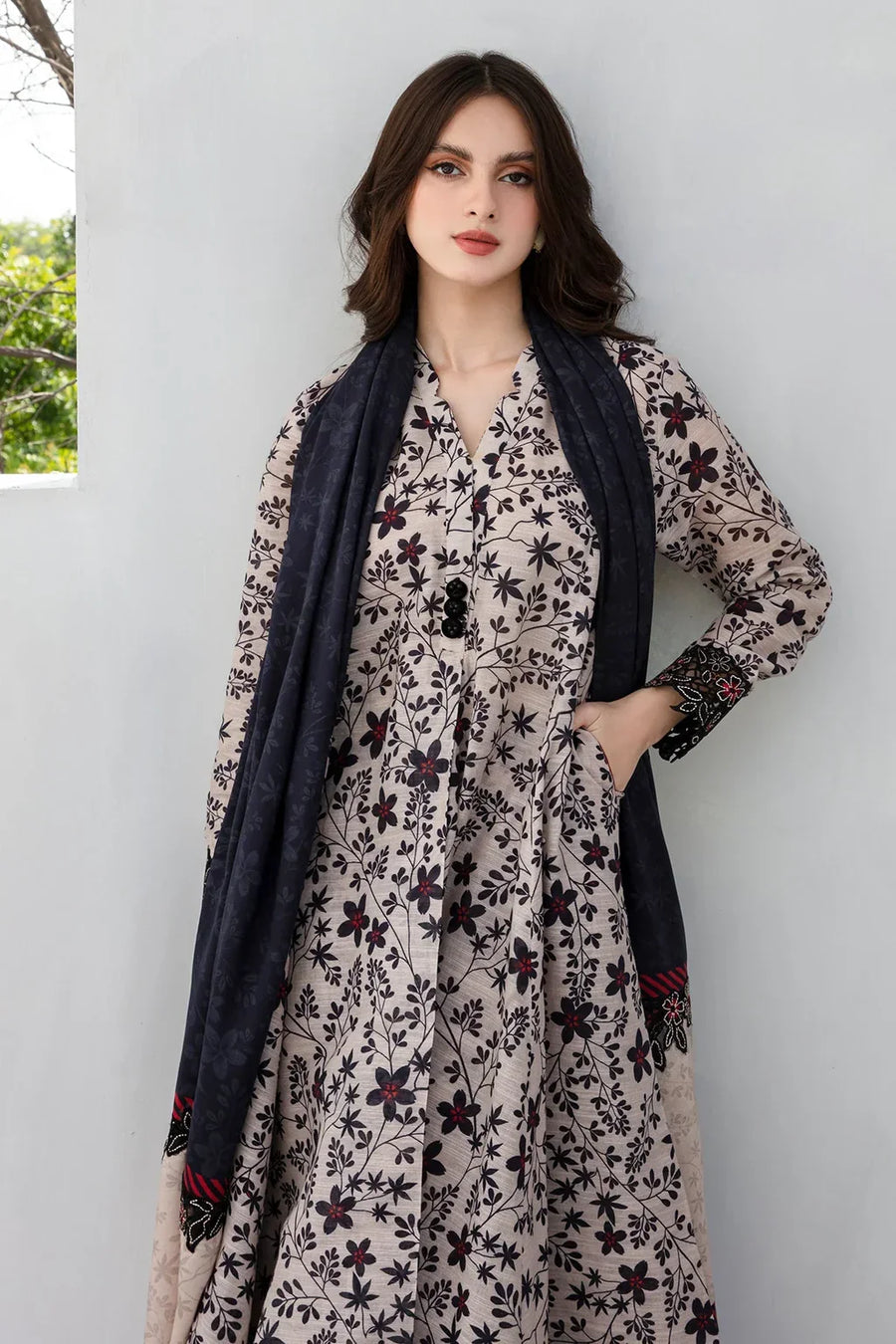 BAROUQE-3PC KHADDAR PRINTED SHIRT WITH KHADDAR PRINT DUPATTA AND PRINT TROUSER-12560