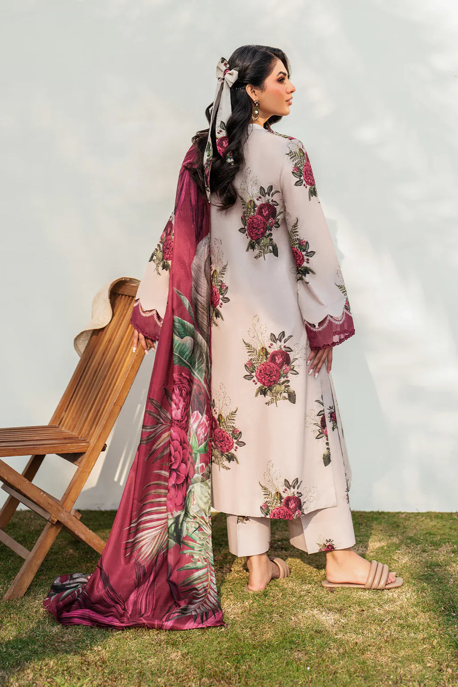 IZNIK - 3PC USTITCHED KARANDI PRINTED SHIRT WITH KARANDI PRINTED DUPATTA AND TROUSER-12572