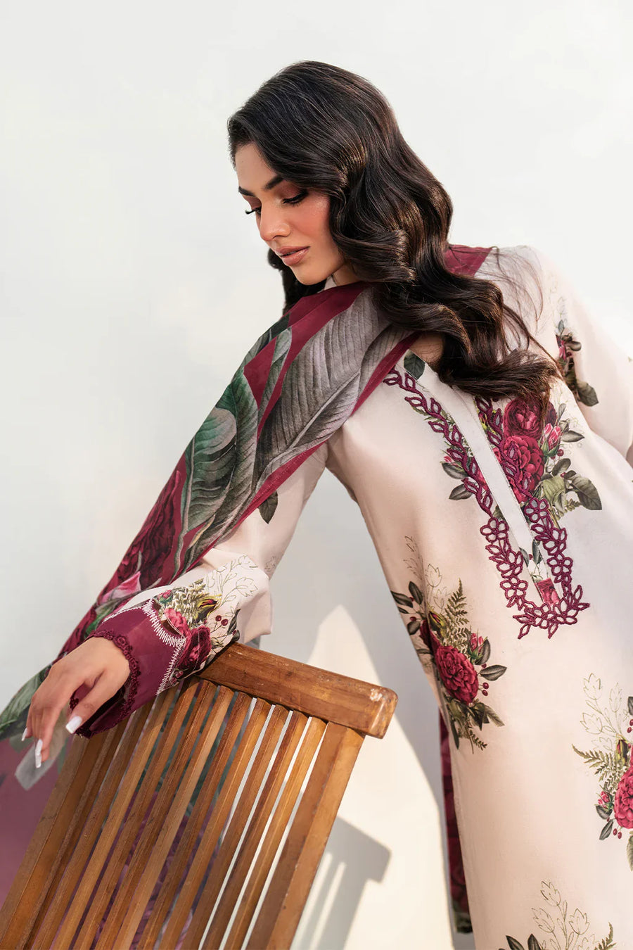 IZNIK - 3PC USTITCHED KARANDI PRINTED SHIRT WITH KARANDI PRINTED DUPATTA AND TROUSER-12572