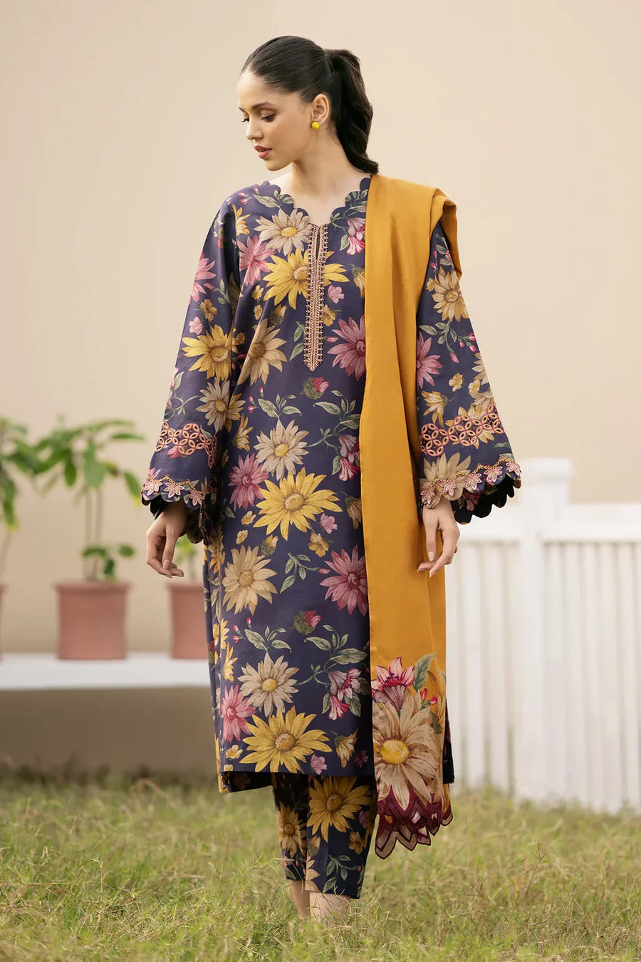 BAROUQE - 3PC UNSTITCHED KHADDAR PRINTED SHIRT WITH KHADDAR PRINT DUPATTA AND PRINT TROUSER-12630