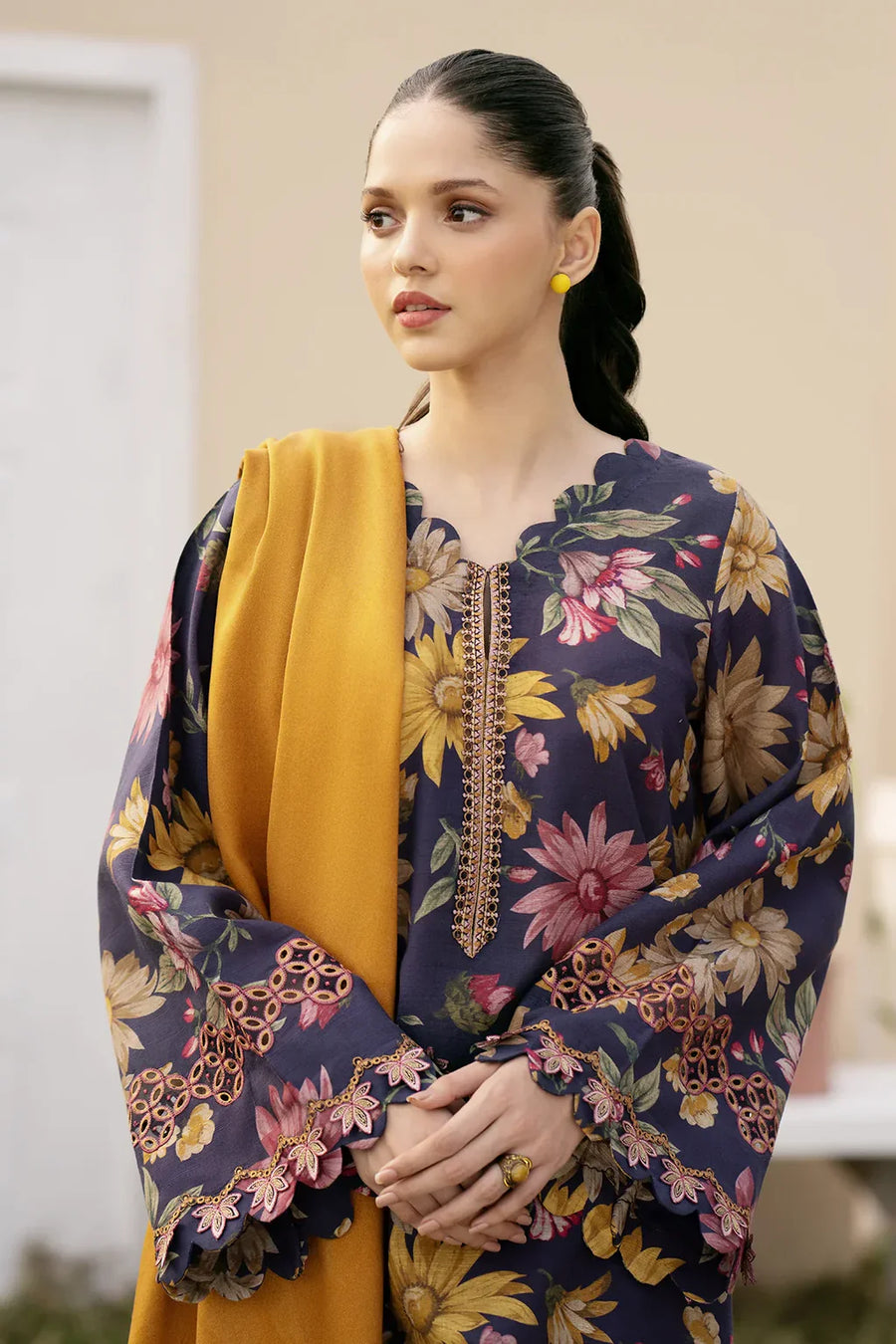 BAROUQE - 3PC UNSTITCHED KHADDAR PRINTED SHIRT WITH KHADDAR PRINT DUPATTA AND PRINT TROUSER-12630