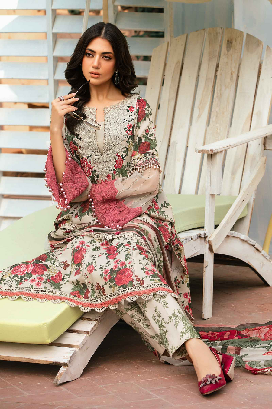 MARIA.B-3 Pcs Digital Printed Embroidered Lawn MB 425