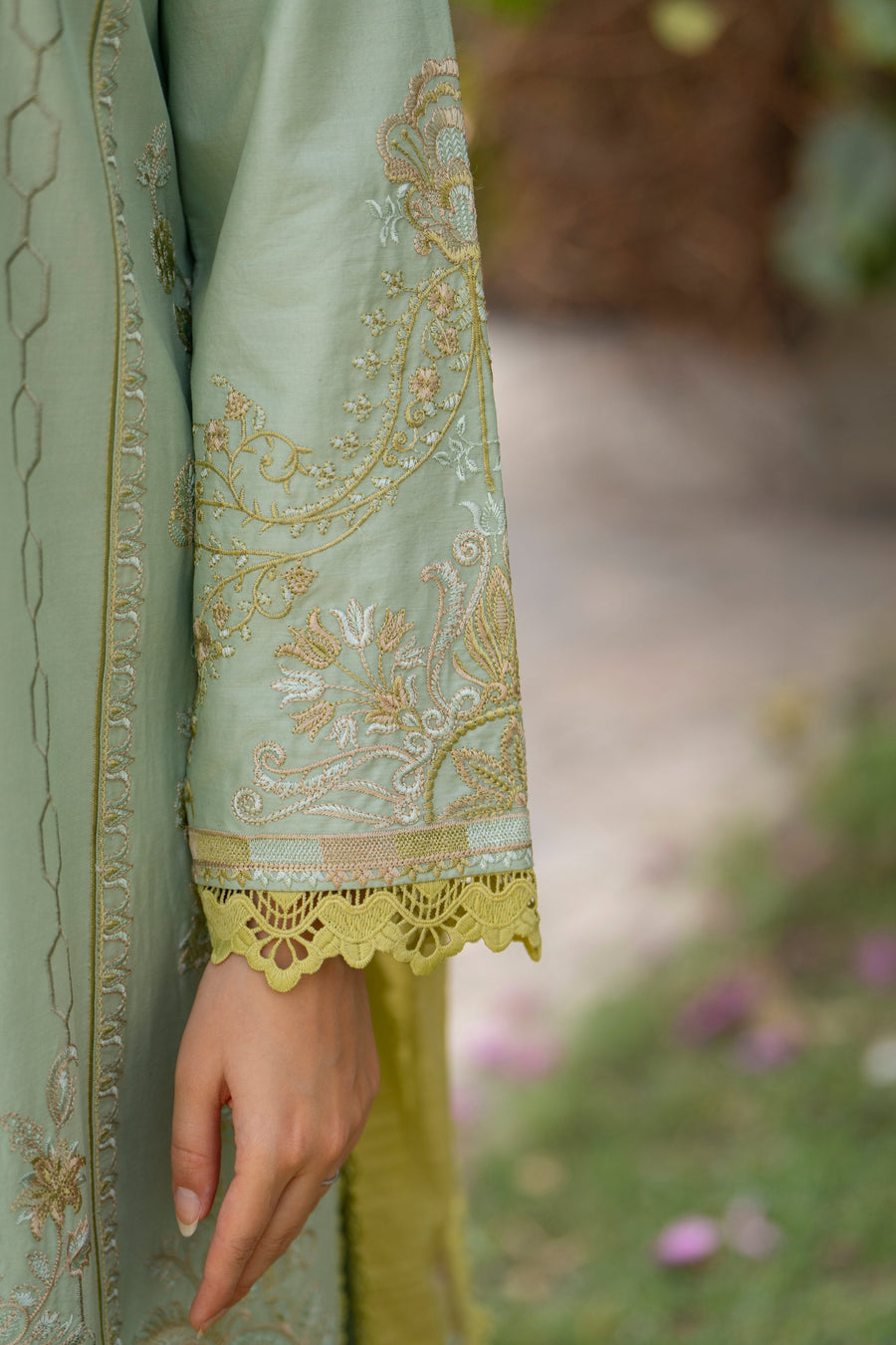 Maisa by Seven Star 3 Piece Stitched Embroidered Lawn | CLE-0210