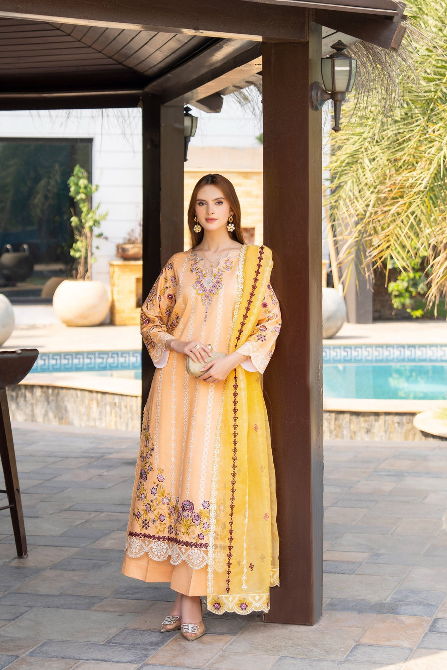 Maisa by Seven Star 3 Piece Stitched Embroidered Lawn | CLE-0207