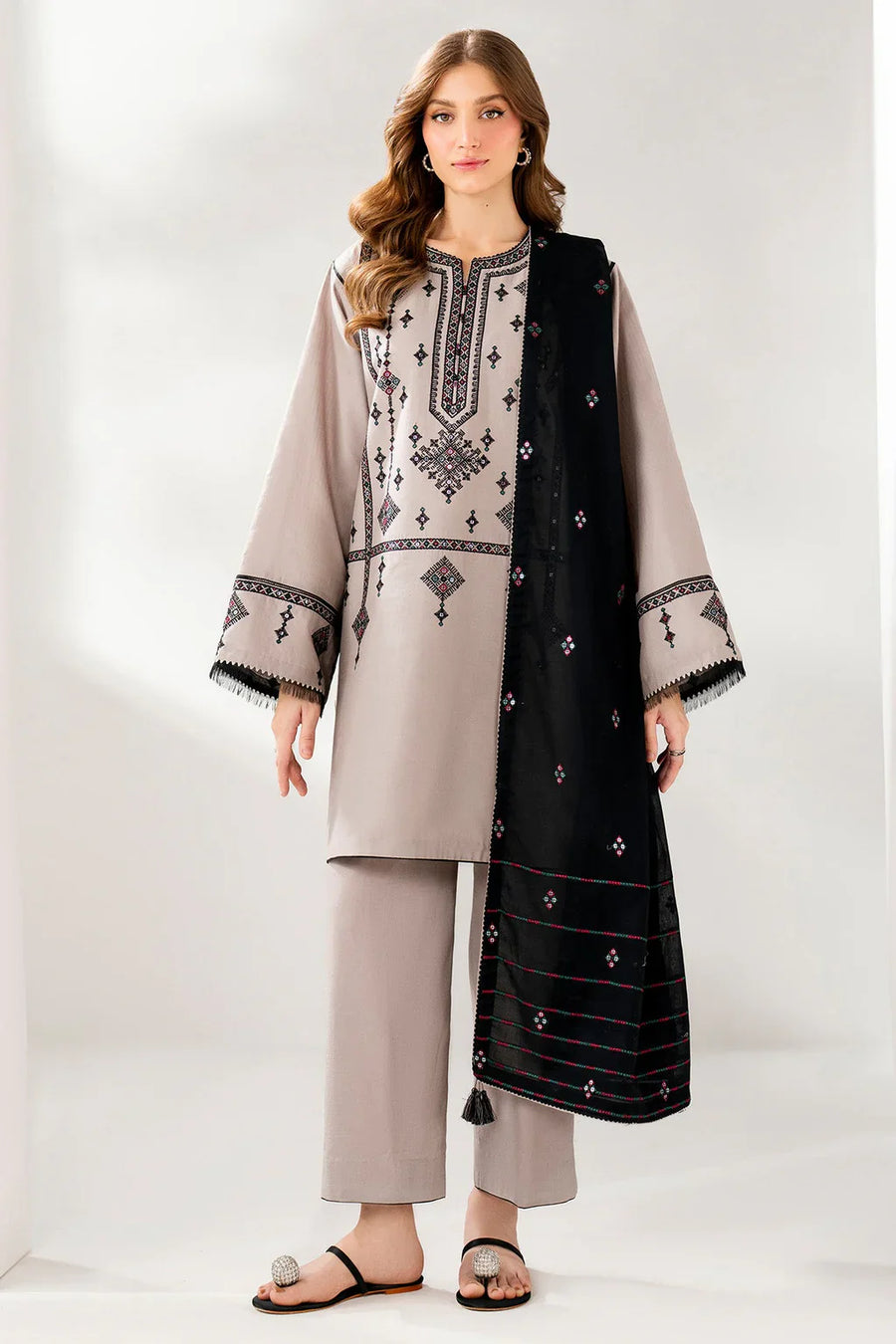 JAZMIN-3PC DHANAK EMBROIDERED SHIRT WITH CHIFFON EMB DUPATTA AND TROUSER-4192