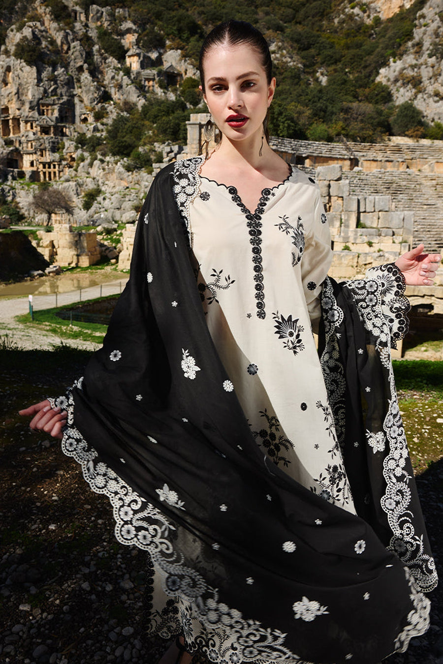 IMAGE-3PC LAWN EMBROIDERED SHIRT WITH CHIFFON EMBROIDERED DUPATTA AND EMB TROUSER-BIC-3714